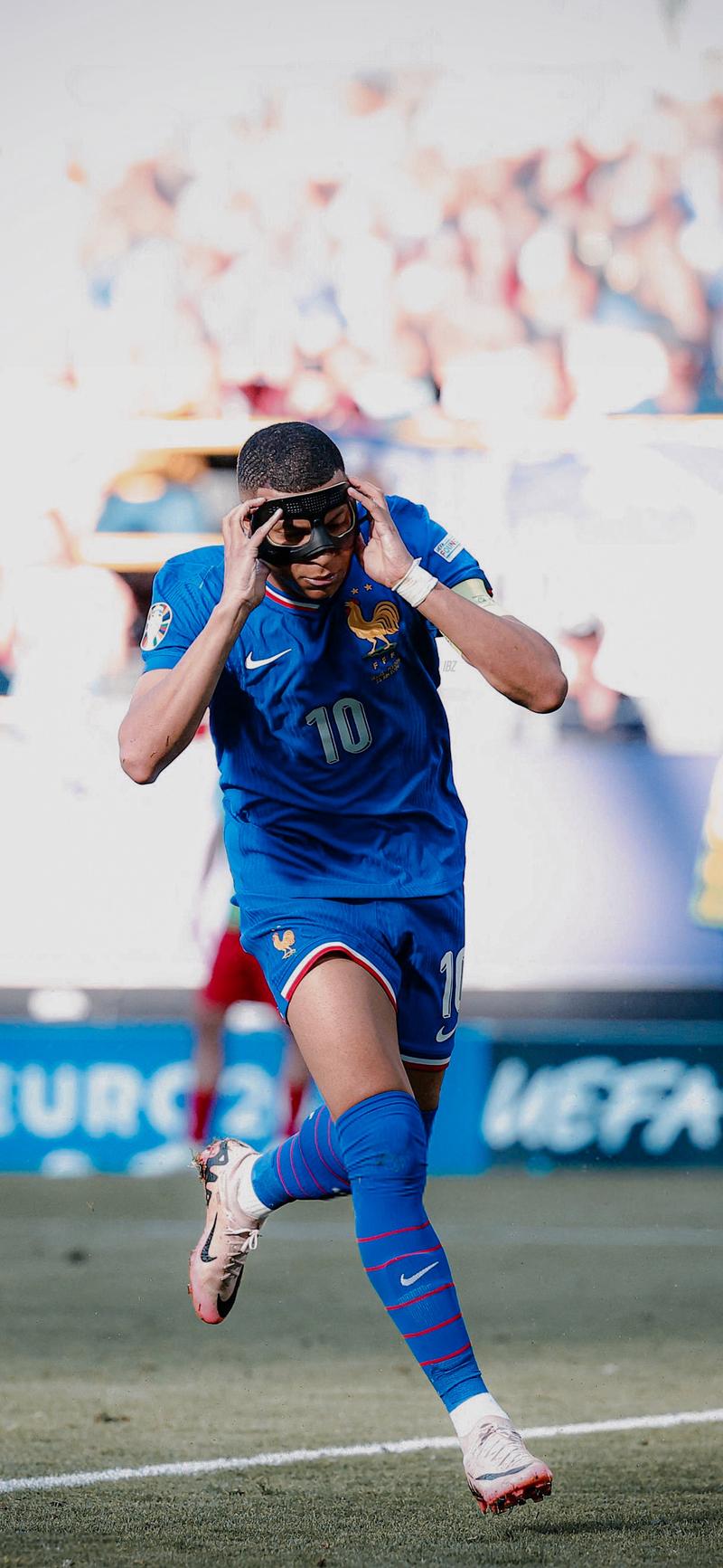 美记：雄鹿坚称不会交易字母哥，但联盟其他球队置之不理（美媒：雄鹿重申不交易字母哥，联盟诸队并不买账）