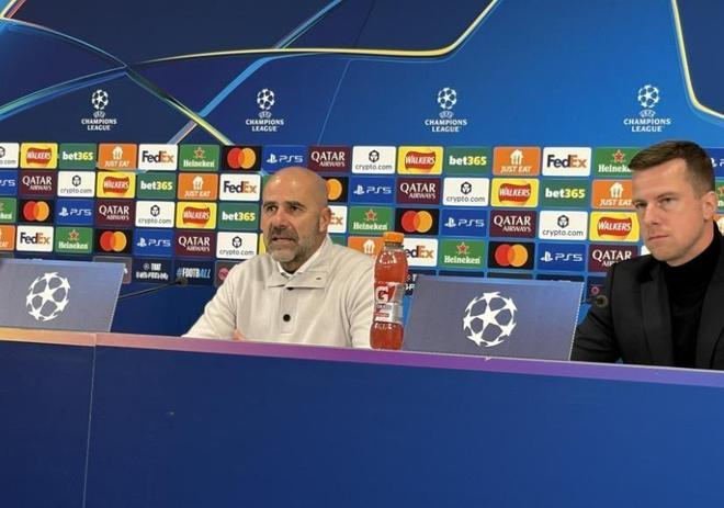 扎戈：托蒂睡觉打呼噜还说梦话；吐西蒙尼口水是因他故意挑衅（扎戈称：托蒂睡觉会打鼾还爱说梦话；向西蒙尼吐口水因对方刻意挑衅）