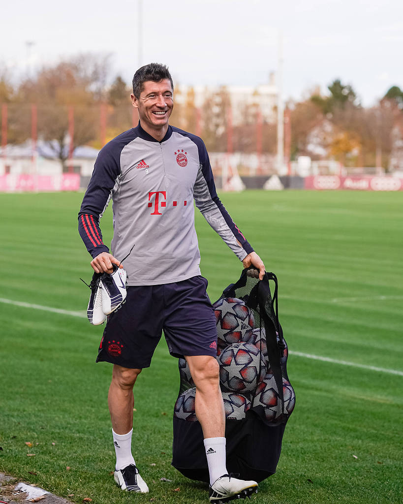 王大雷：九哥回来后带队打出了泰山精神，瓦科没拿金靴可惜（王大雷：九哥回归激活泰山气质，遗憾瓦科无缘金靴）