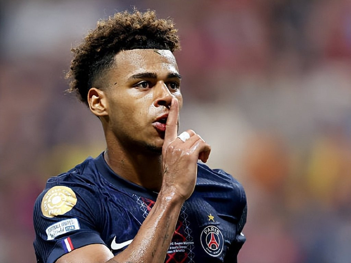 那不勒斯再遭打击！拉赫马尼、霍伊伦本轮联赛双双受伤离场（那不勒斯雪上加霜：拉赫马尼与霍伊伦本轮联赛接连伤退）