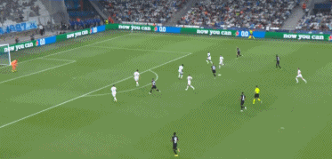 罗马诺：曼城在关注费耶诺德右后卫里德，拜仁也对他有意（罗马诺：曼城考察费耶诺德右后卫里德，拜仁同样感兴趣）