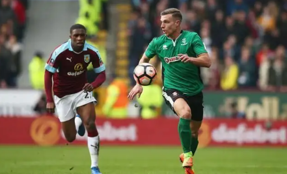 佩杜拉：米兰全力续约迈尼昂，暂时不考虑引进其他门将（佩杜拉：米兰优先推进迈尼昂续约，短期内不考虑引进新门将）