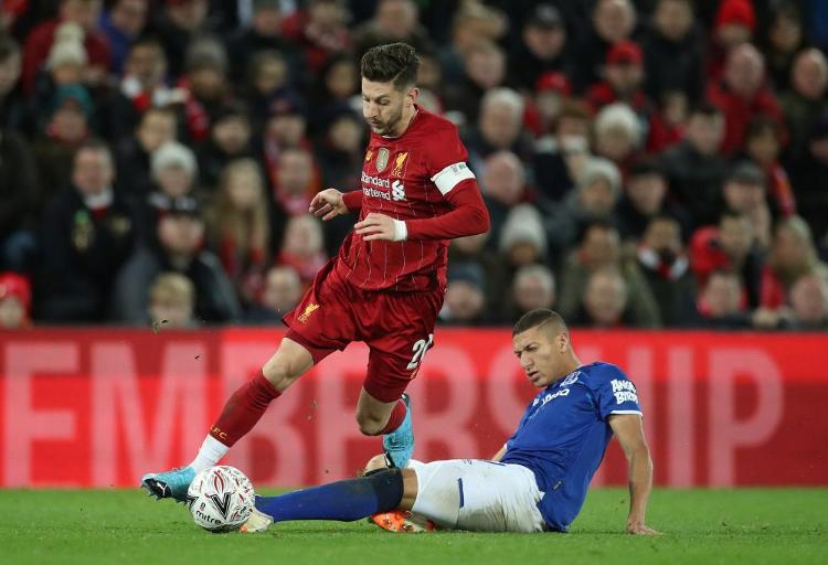 王一博转场流畅自如，硬核运动无缝切换虚拟世界（王一博切换自如，硬核运动无缝融入虚拟世界）