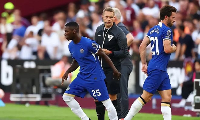 文班亚马：球队近12战9胜令我自豪，这是理想的团队篮球（文班亚马：为球队12战9胜感到自豪，我们打出了理想的团队篮球）